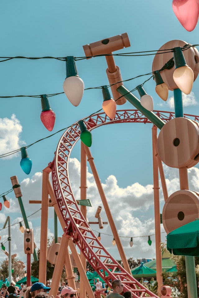 Buckle Up for Love: Why Relationships are Like Rollercoasters (and That's Awesome!)